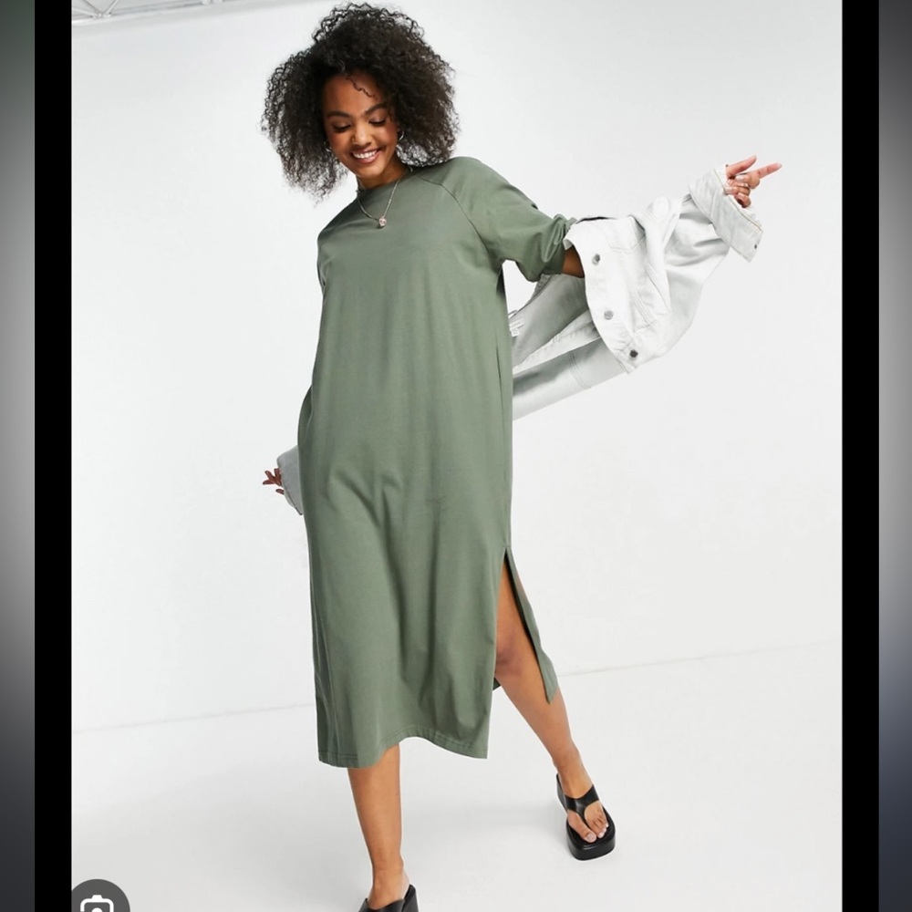 Monki Kenny Organic Cotton Midi T-shirt Dress in Khaki Green